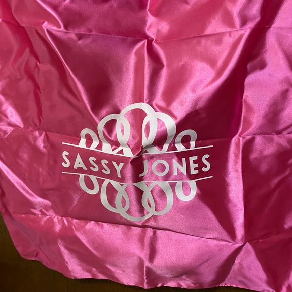 Sassy Jones purse with dust bag - Picture 3 of 16